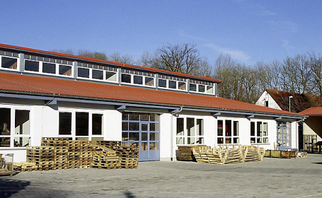 Albertus-Magnus-Werkstätten – Förderstätte, Holzbearbeitung und Holzlager – Günzburg